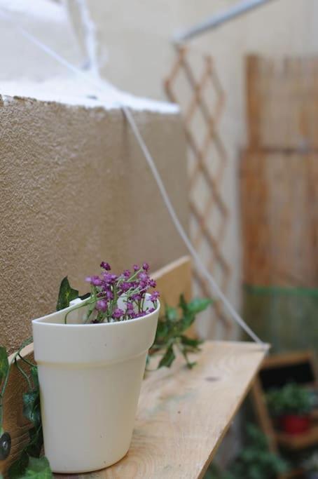Ferienwohnung Modern Urban Host With Private Courtyard Thessaloniki Exterior foto