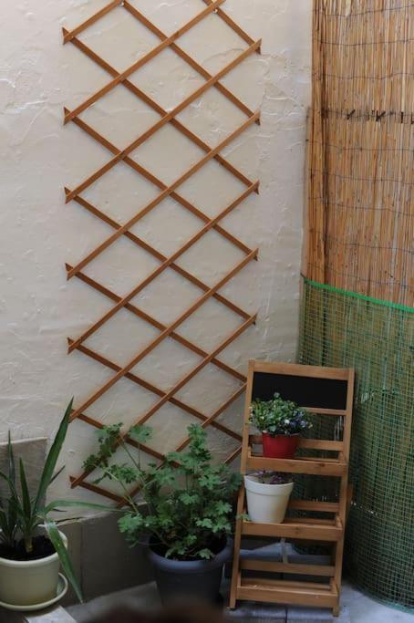 Ferienwohnung Modern Urban Host With Private Courtyard Thessaloniki Exterior foto